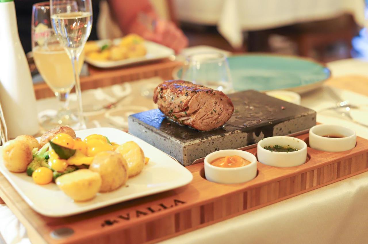 מלצקי Valla Penzion & Restauracia מראה חיצוני תמונה