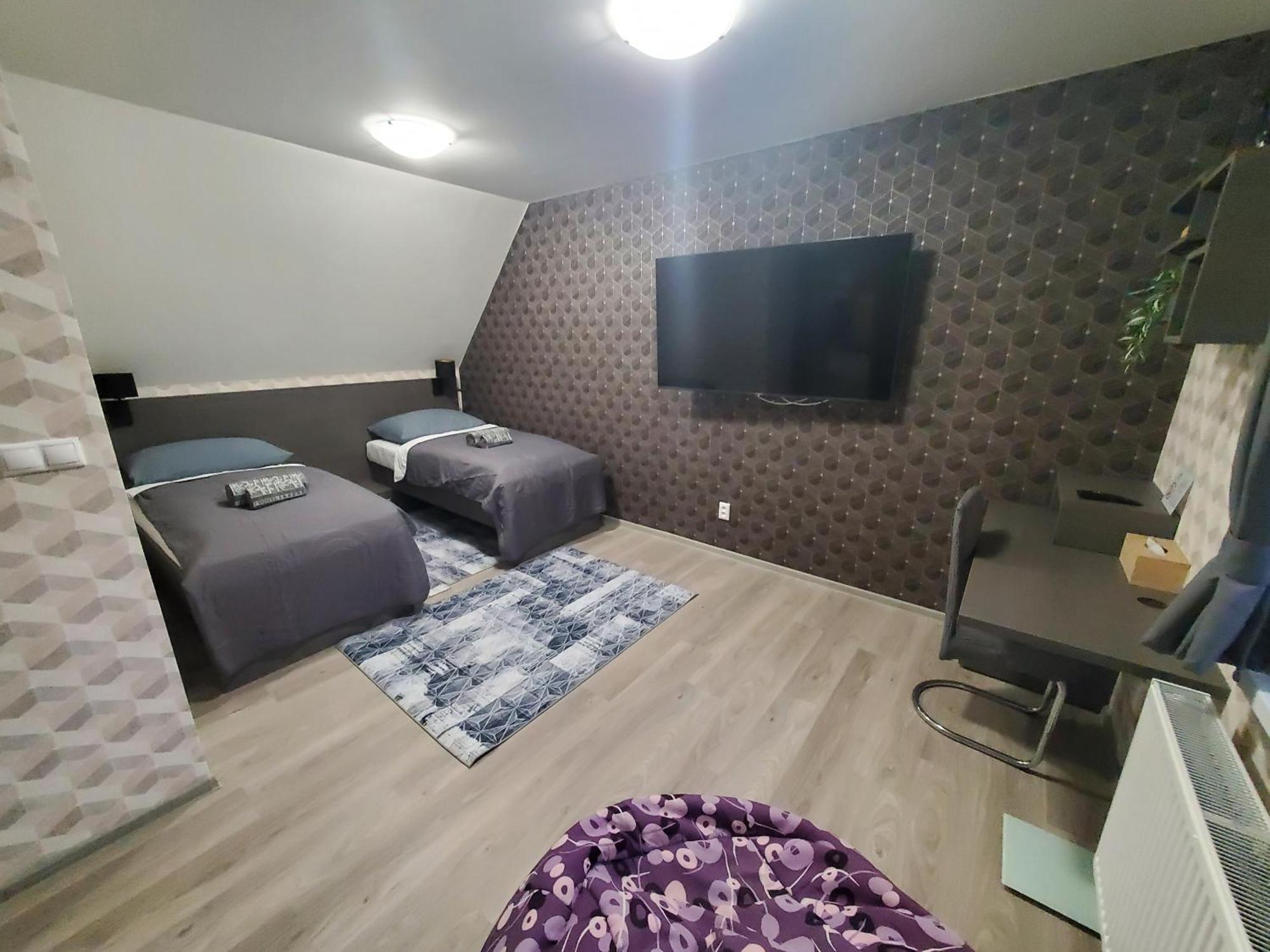 מלצקי Valla Penzion & Restauracia מראה חיצוני תמונה