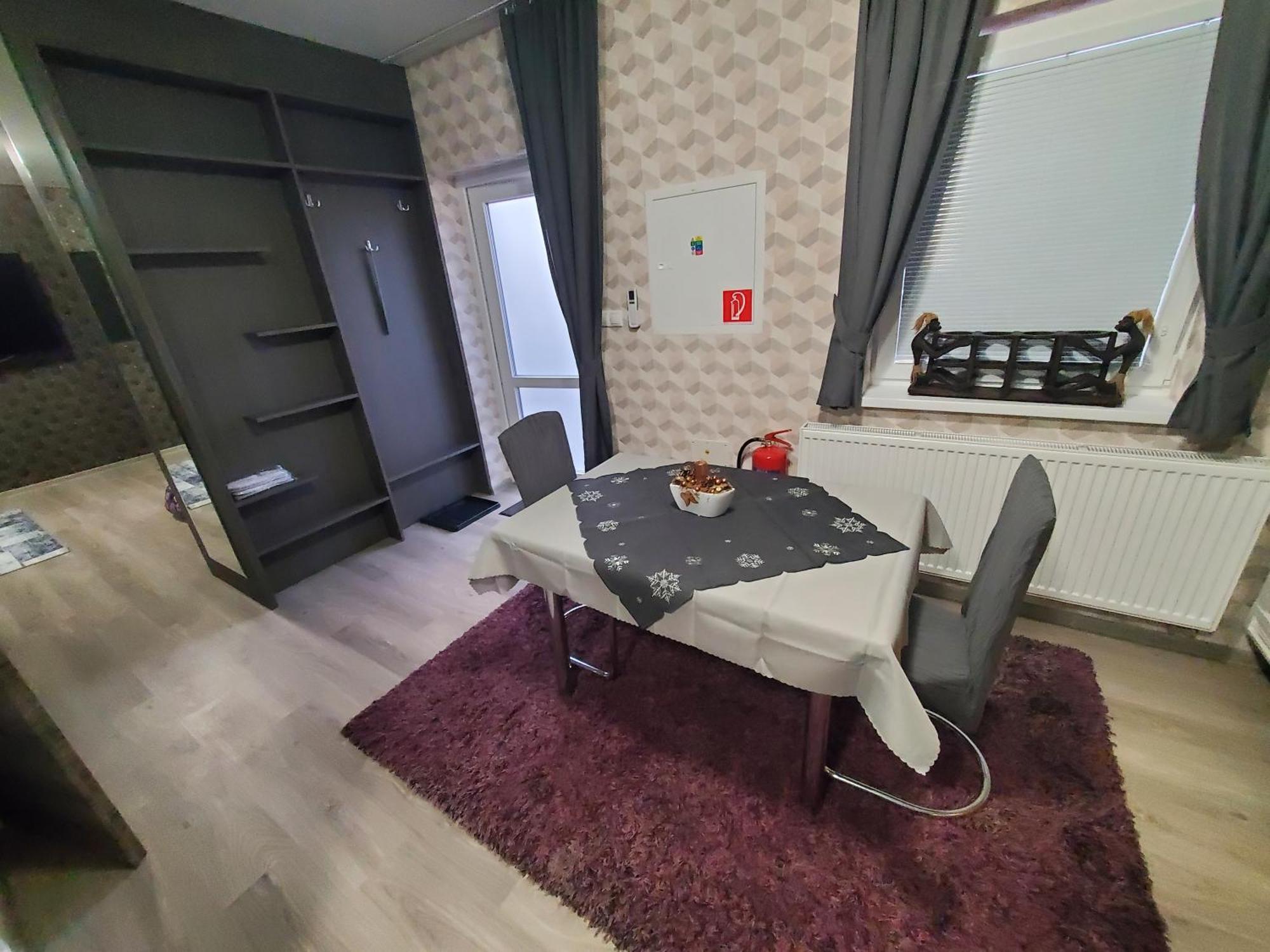 מלצקי Valla Penzion & Restauracia מראה חיצוני תמונה